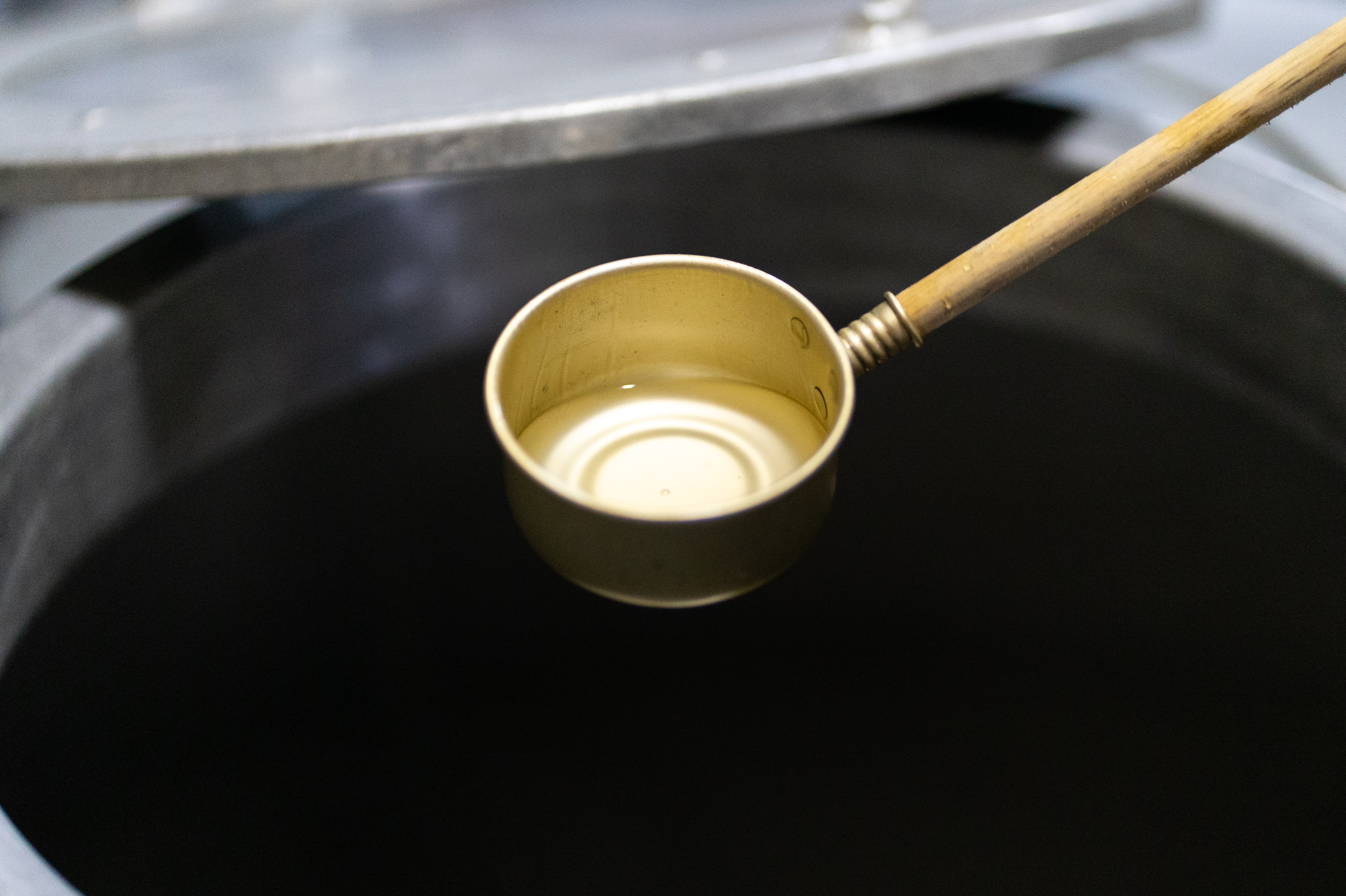 RƯỢU JUNMAI GINJO UZU SAKA NISHIKI 60% 4